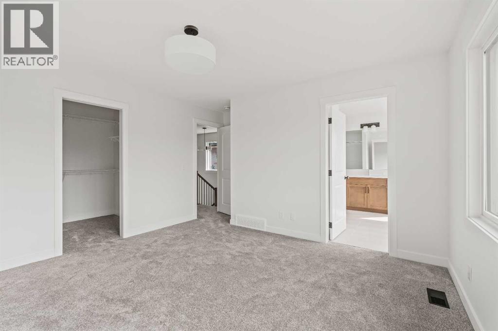 Single Family House for Sale in  Silver Spruce Grove SW Silverado Calgary 