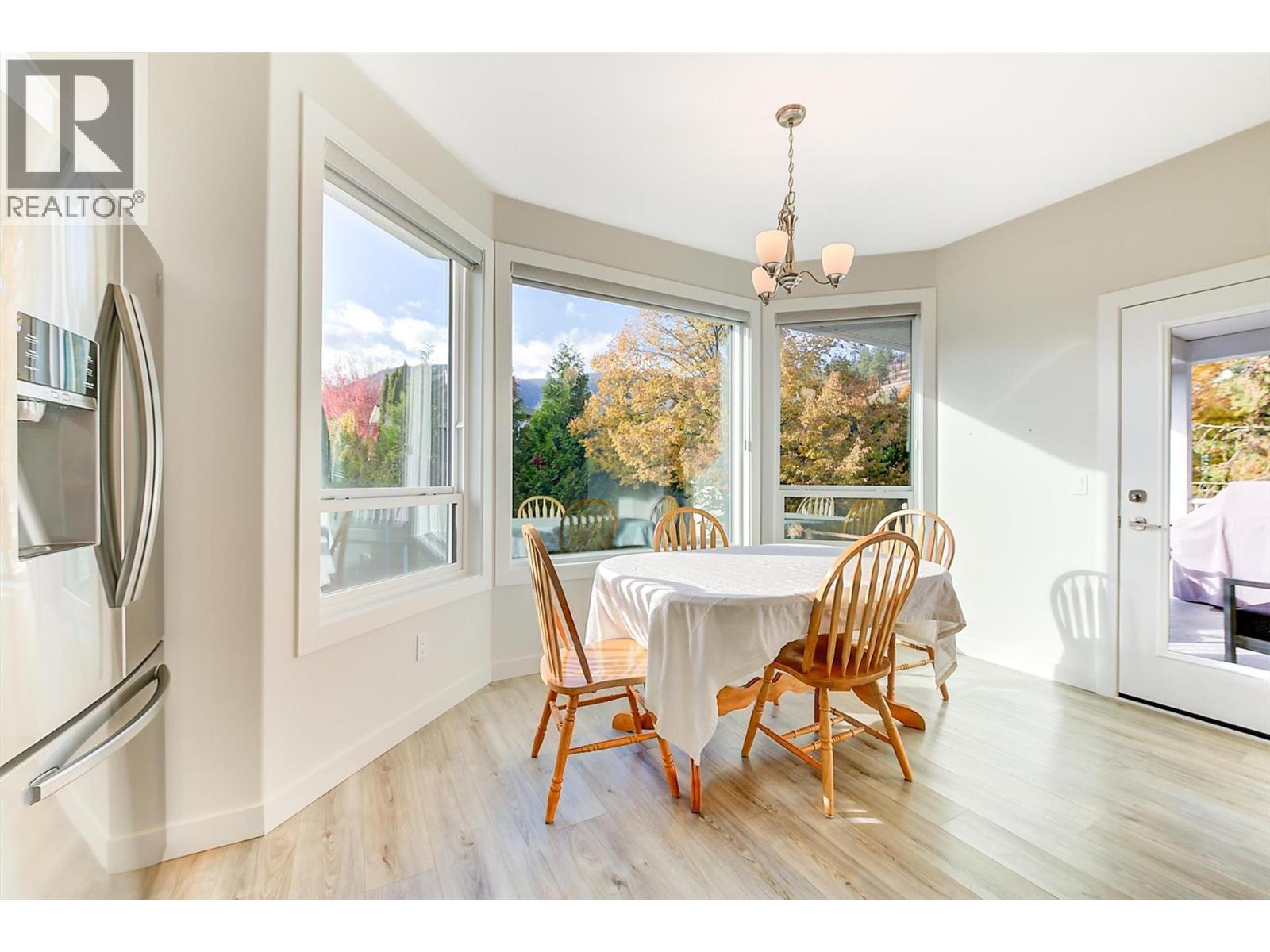  2083 Rosefield Drive, West Kelowna