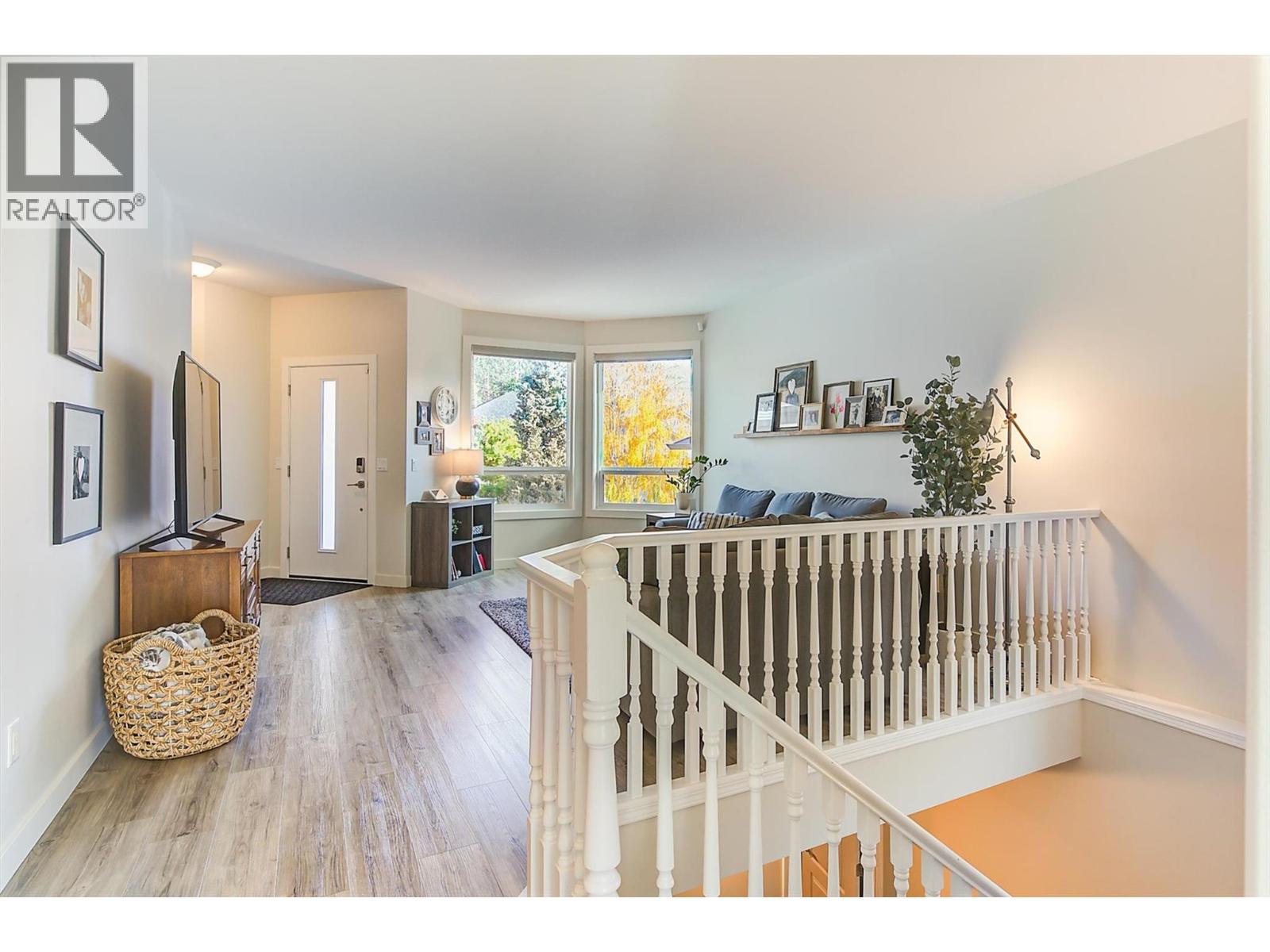  2083 Rosefield Drive, West Kelowna