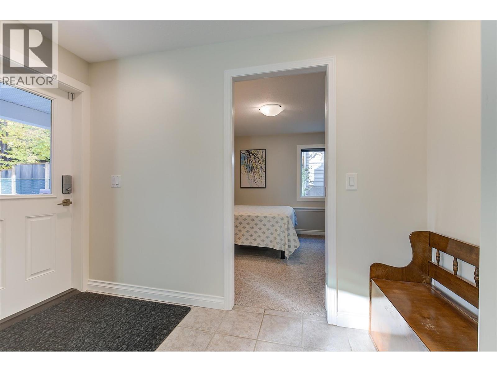  2083 Rosefield Drive, West Kelowna