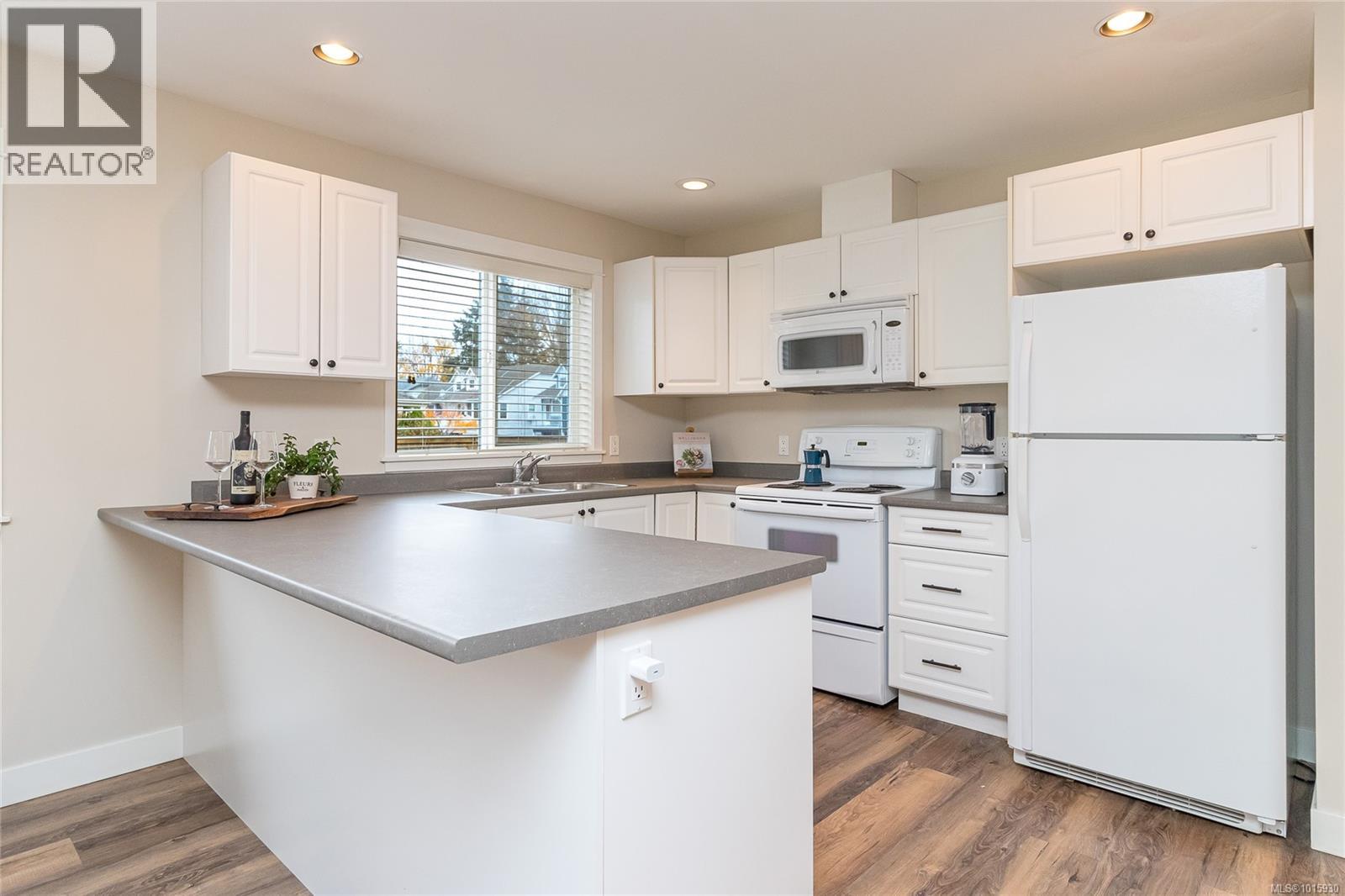 5996 ROCKRIDGE RD - 12