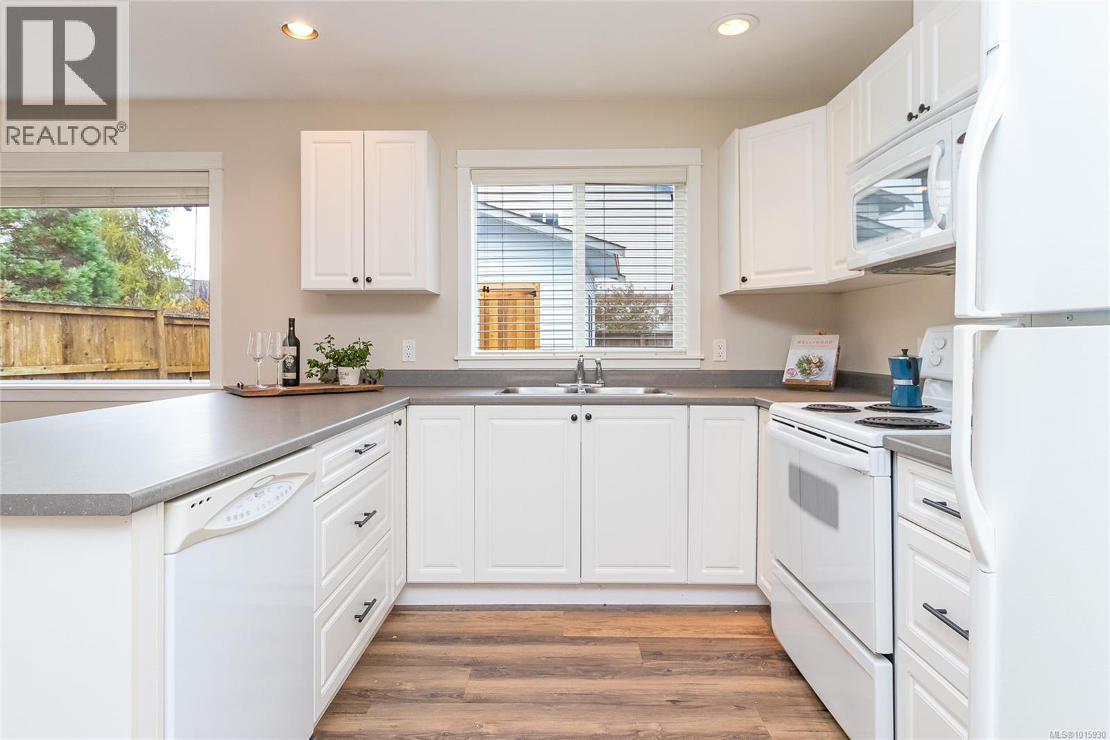 5996 ROCKRIDGE RD - 13