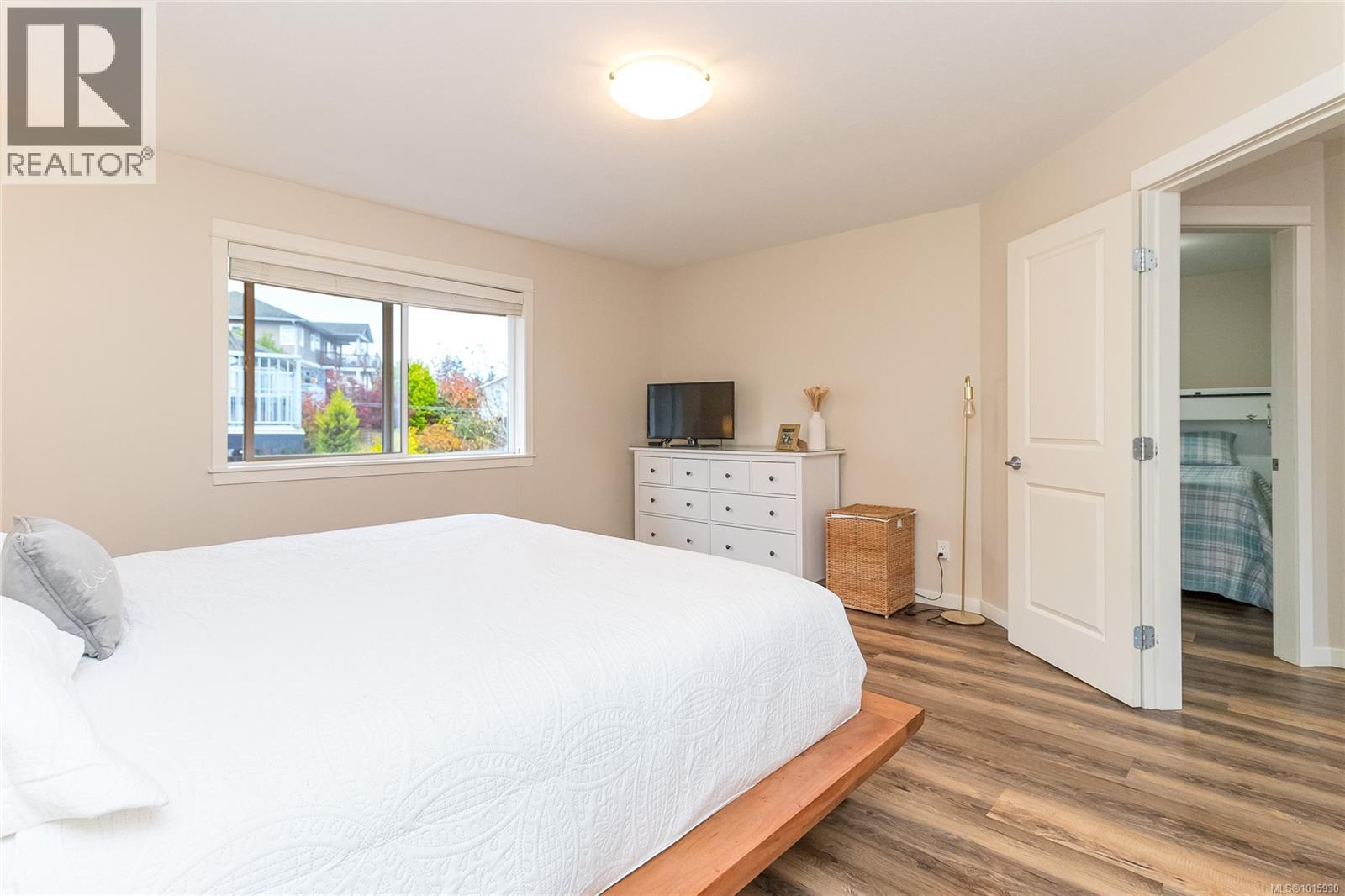 5996 ROCKRIDGE RD - 17