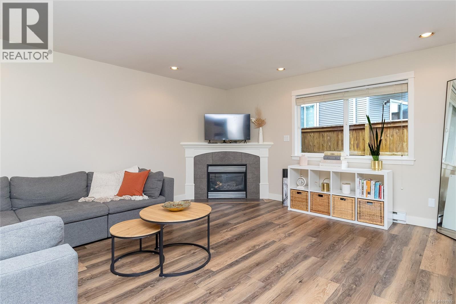 5996 ROCKRIDGE RD - 5