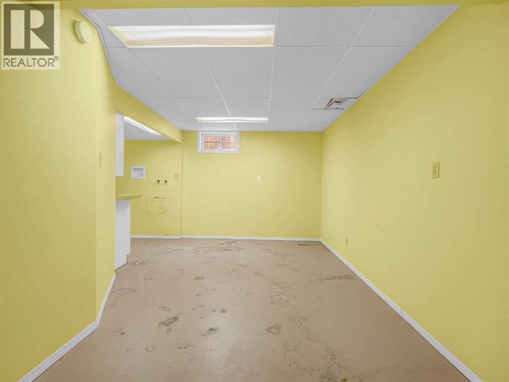 Single Family House Bungalow for Sale in  Wood Valley Rise SW Woodbine Calgary 