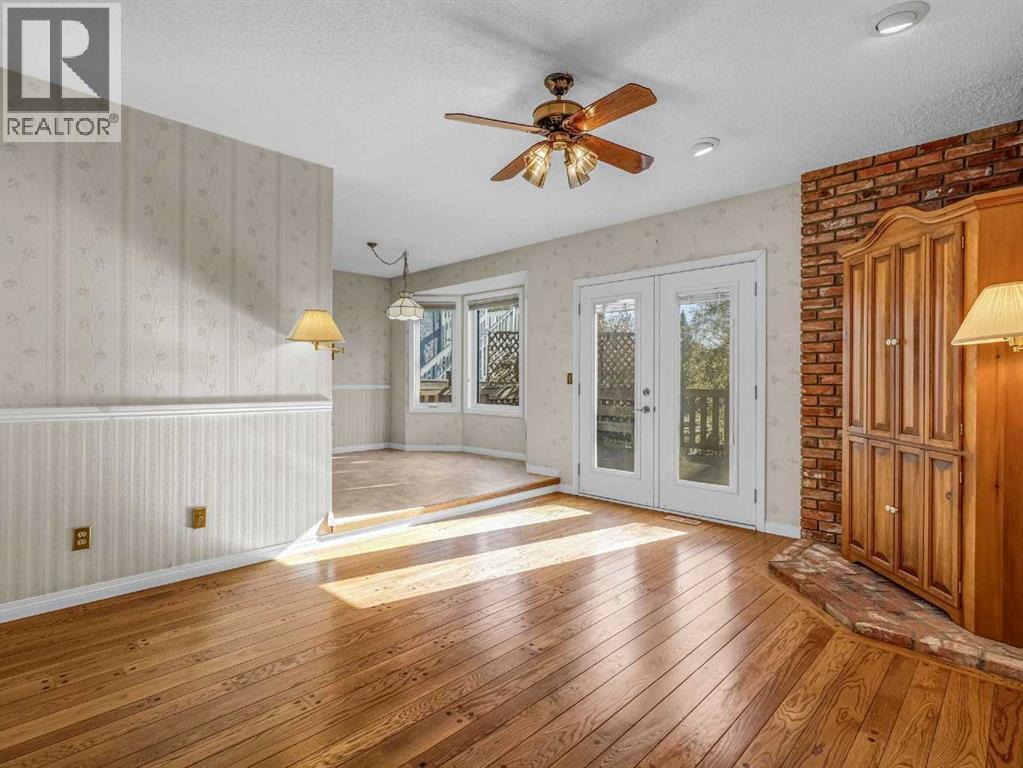 Single Family House Bungalow for Sale in  Wood Valley Rise SW Woodbine Calgary 