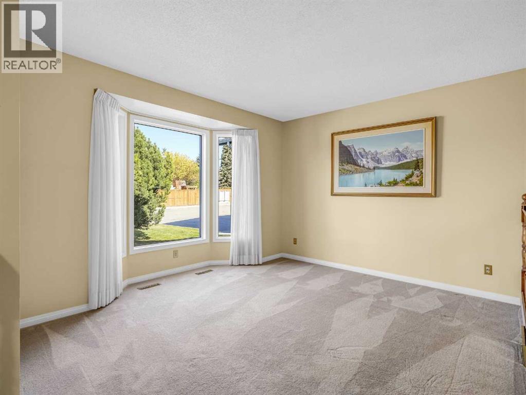 Single Family House Bungalow for Sale in  Wood Valley Rise SW Woodbine Calgary 