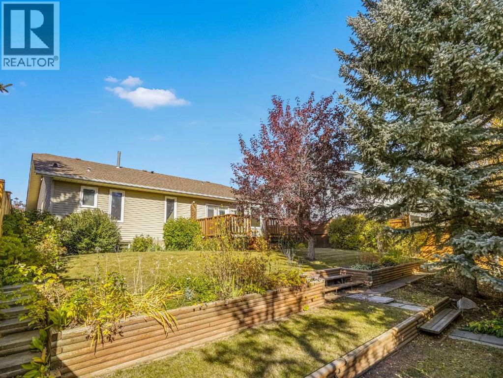 Single Family House Bungalow for Sale in  Wood Valley Rise SW Woodbine Calgary 