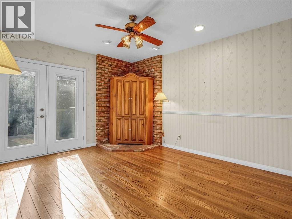 Single Family House Bungalow for Sale in  Wood Valley Rise SW Woodbine Calgary 