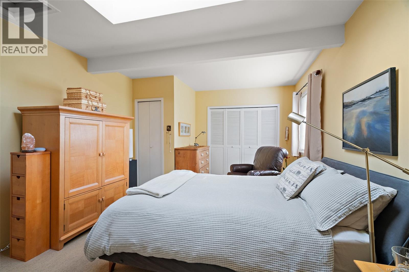  943 Selkirk Avenue, Esquimalt