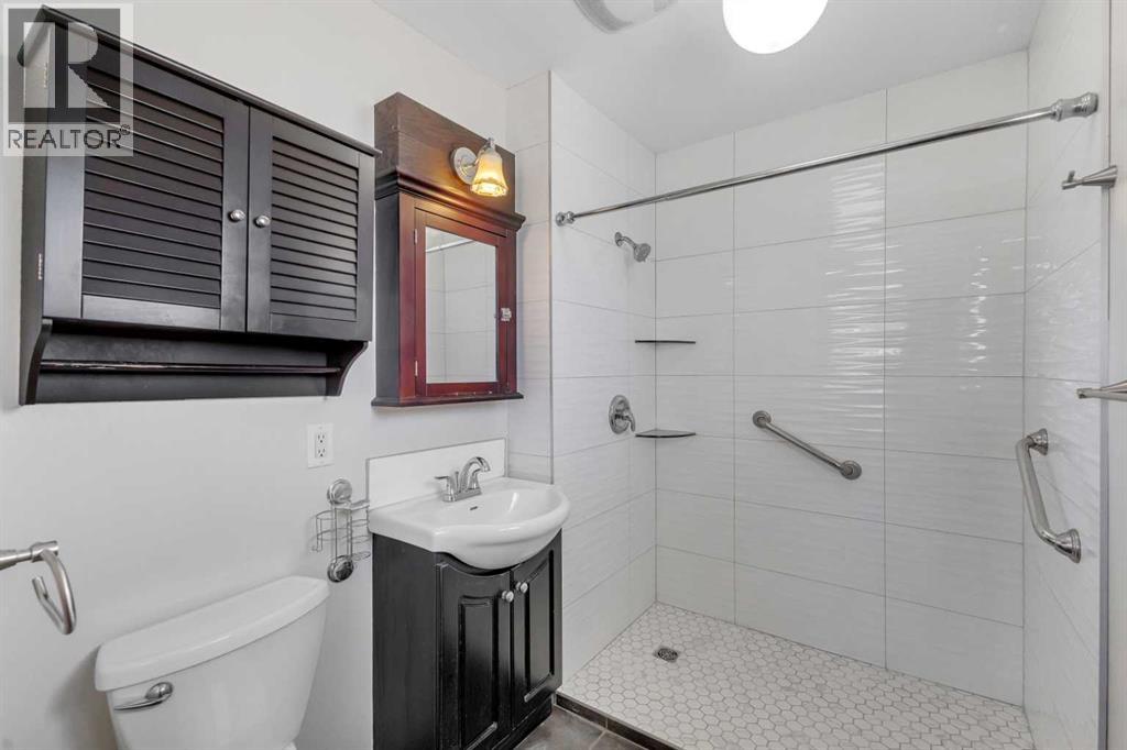 Single Family House Bungalow for Sale in  Whitestone Crescent NE Whitehorn Calgary 