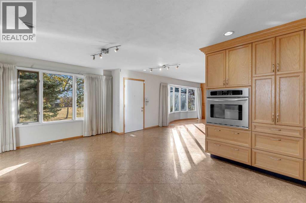 Single Family House Bungalow for Sale in  Whitestone Crescent NE Whitehorn Calgary 