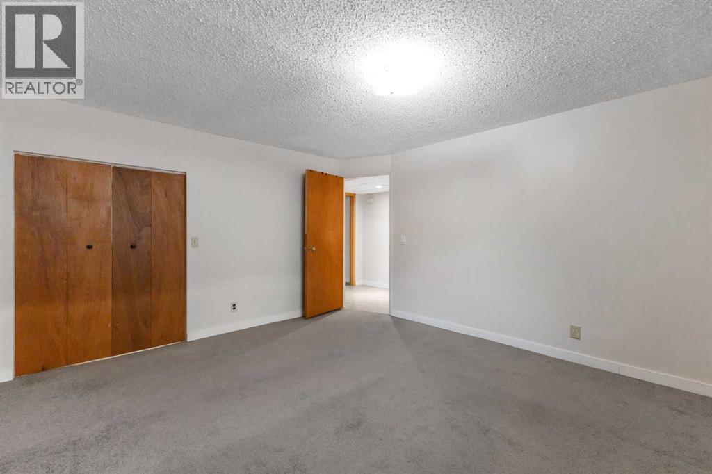 Single Family House Bungalow for Sale in  Whitestone Crescent NE Whitehorn Calgary 