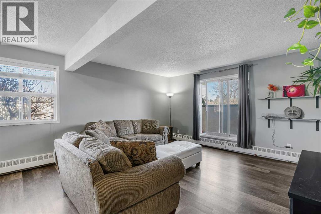 Single Family House for Sale in   Bowness Road NW Bowness Calgary 