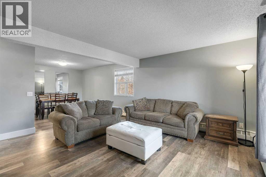 Single Family House for Sale in   Bowness Road NW Bowness Calgary 