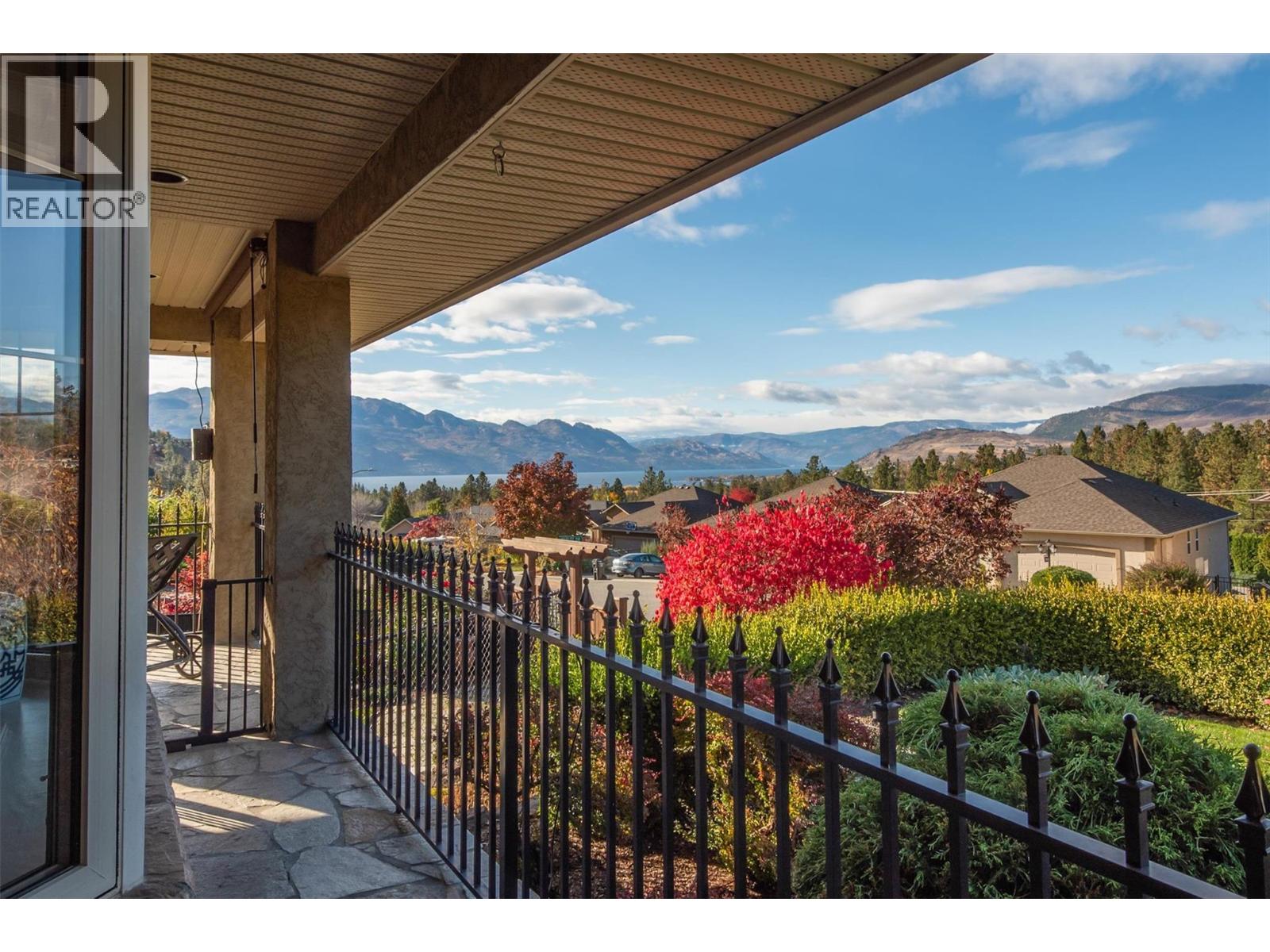  3275 Merlot Court, West Kelowna