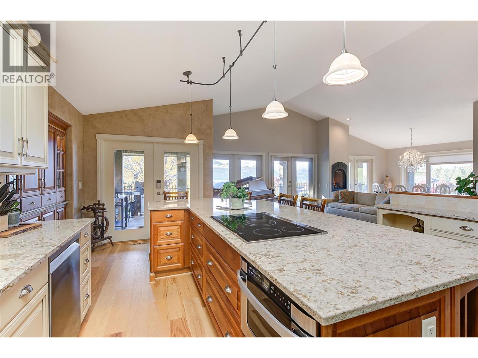  3275 Merlot Court, West Kelowna