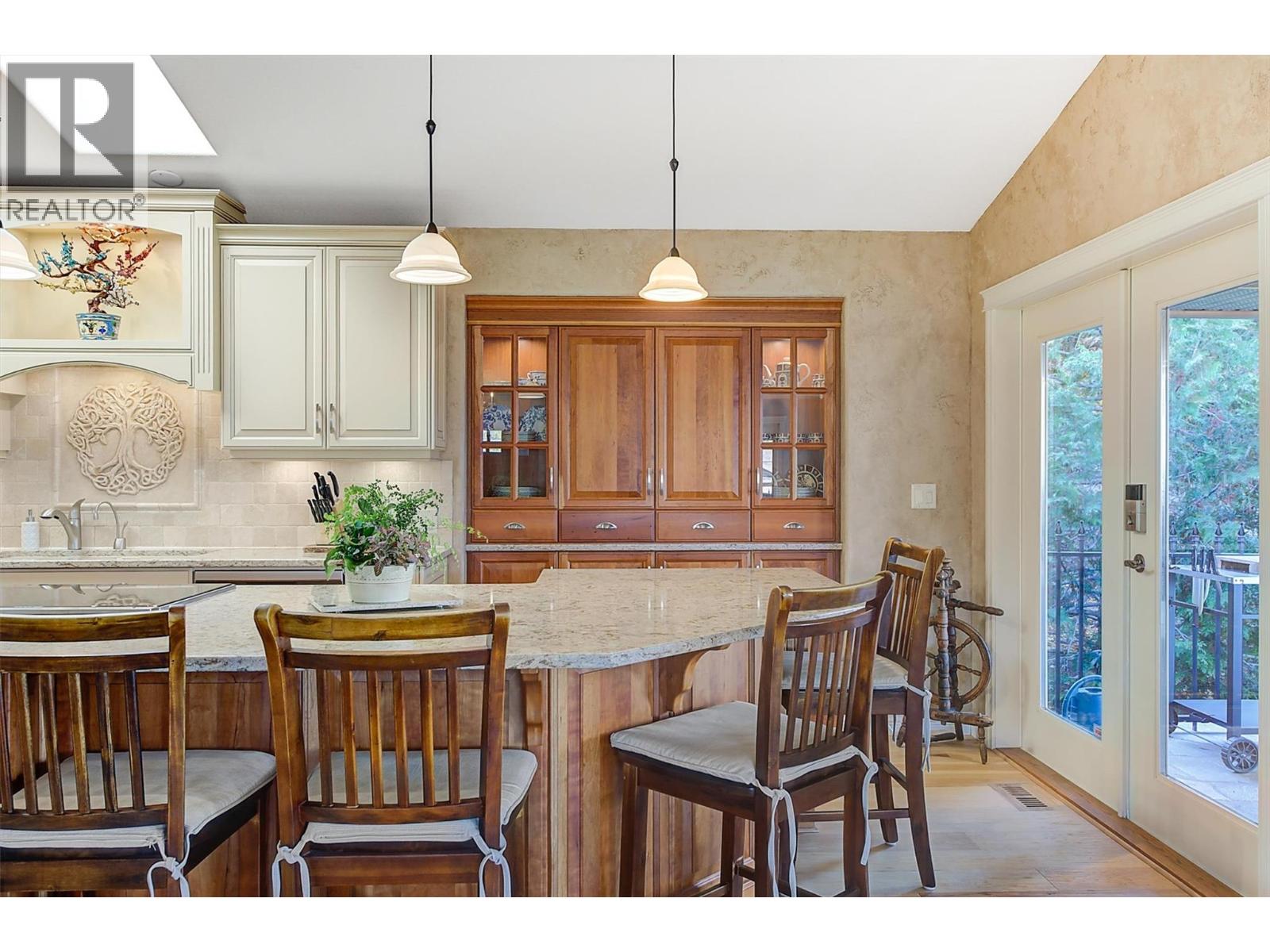  3275 Merlot Court, West Kelowna