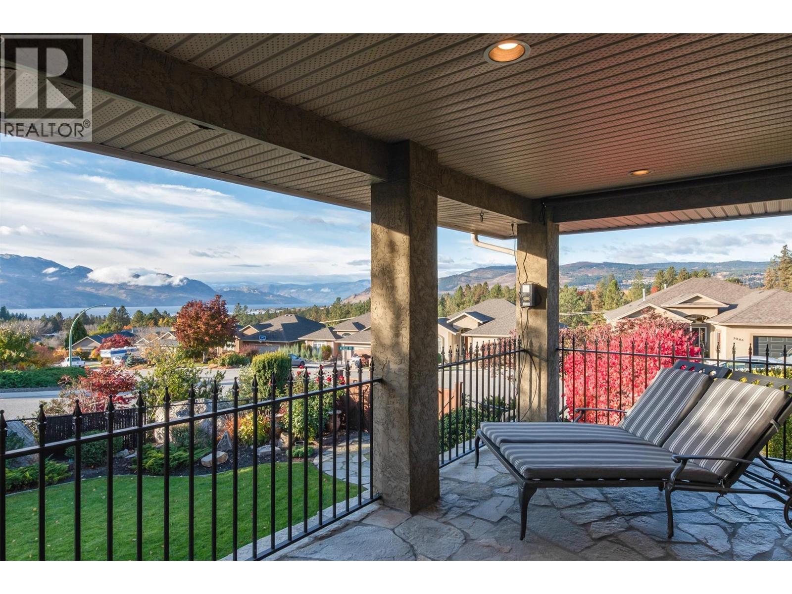  3275 Merlot Court, West Kelowna