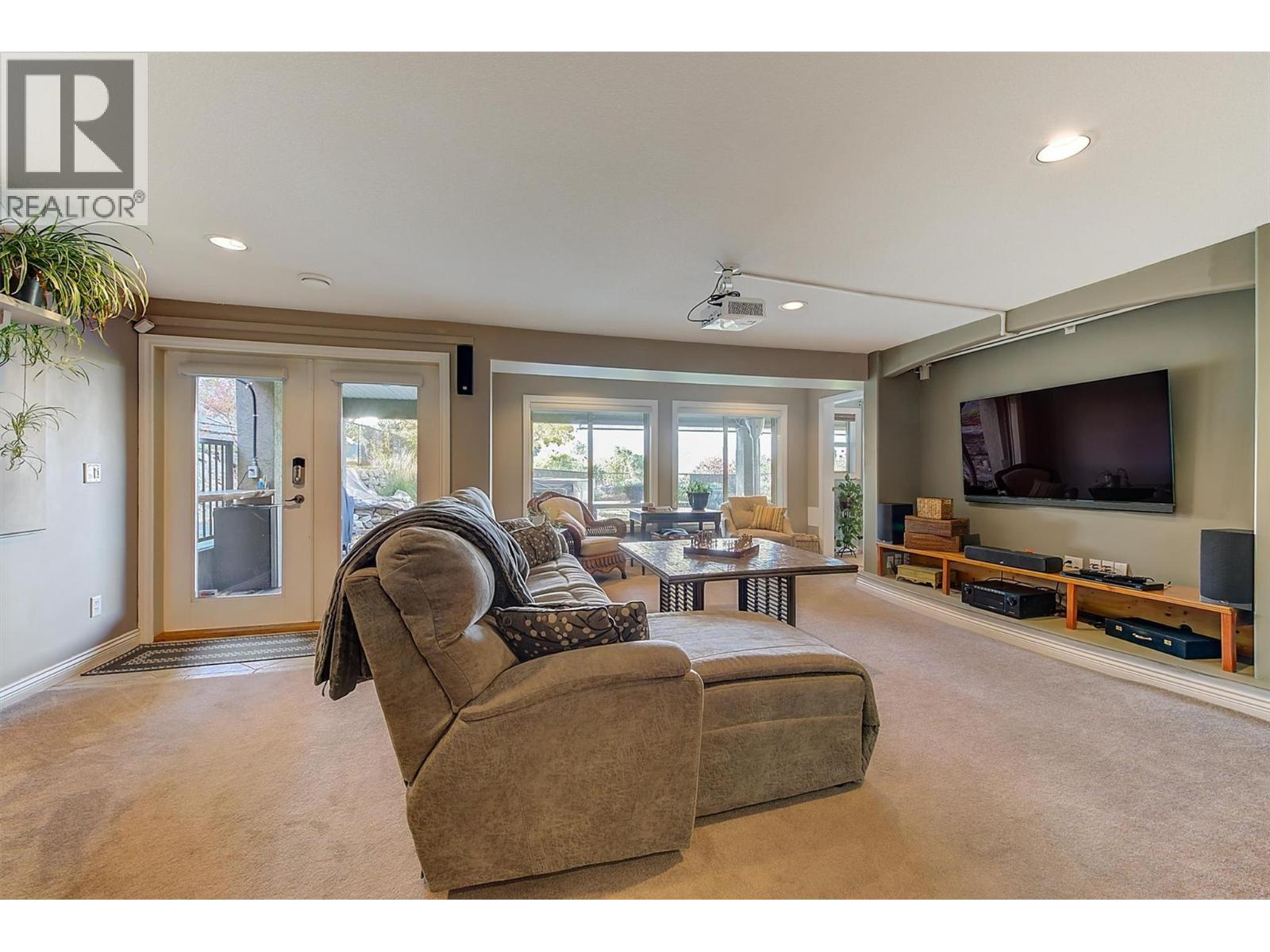  3275 Merlot Court, West Kelowna