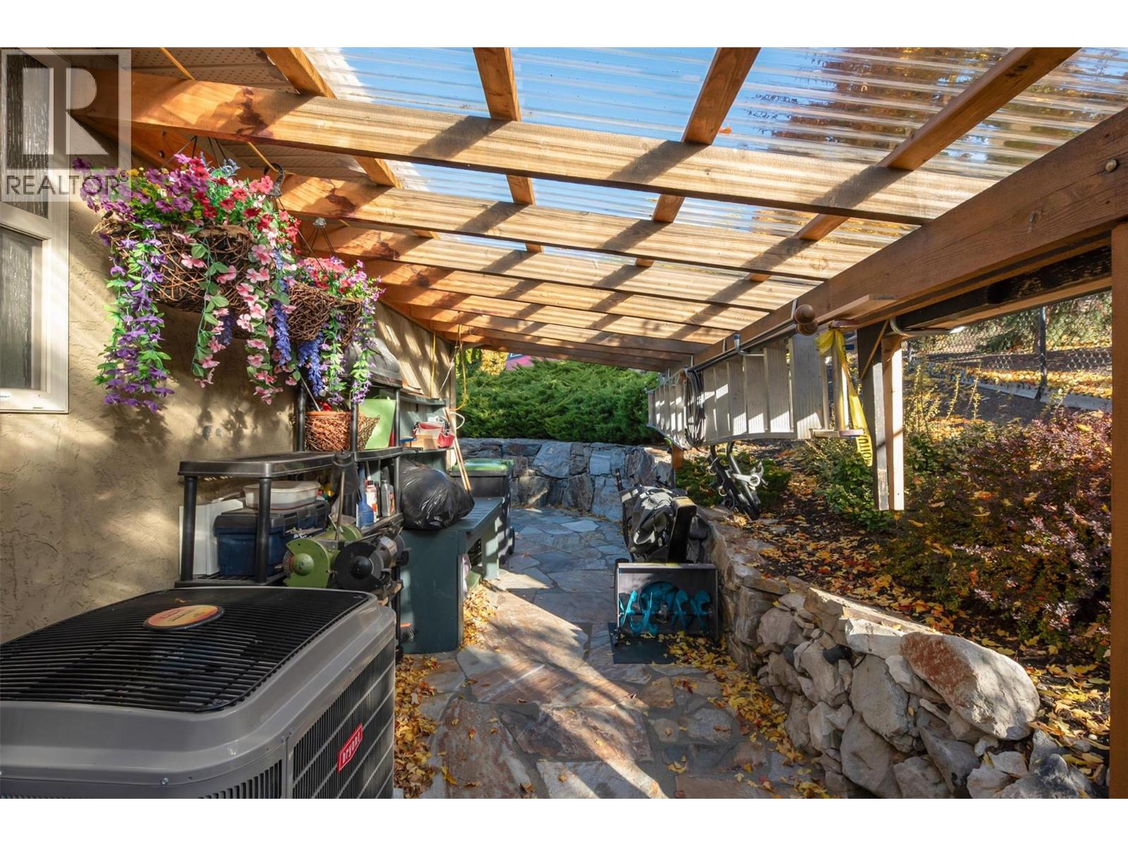  3275 Merlot Court, West Kelowna
