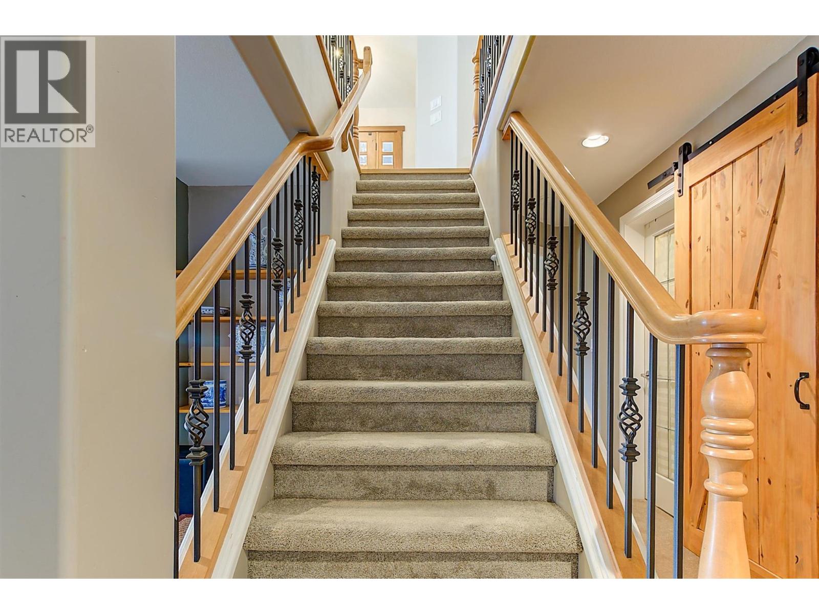  3275 Merlot Court, West Kelowna