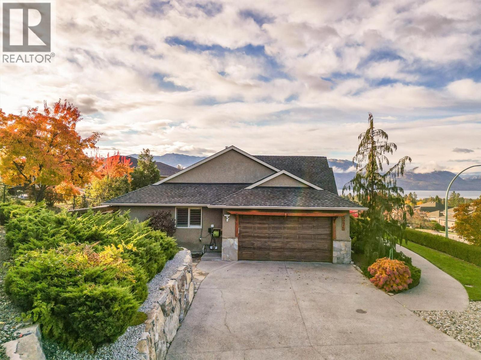 3275 Merlot Court, West Kelowna