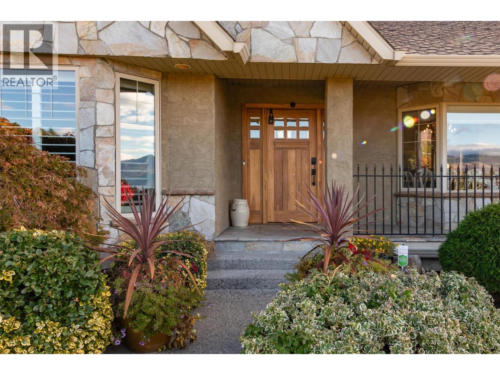  3275 Merlot Court, West Kelowna