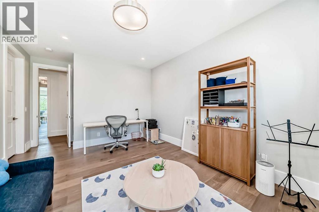 Single Family House for Sale in   Street SW Elbow Park Calgary 