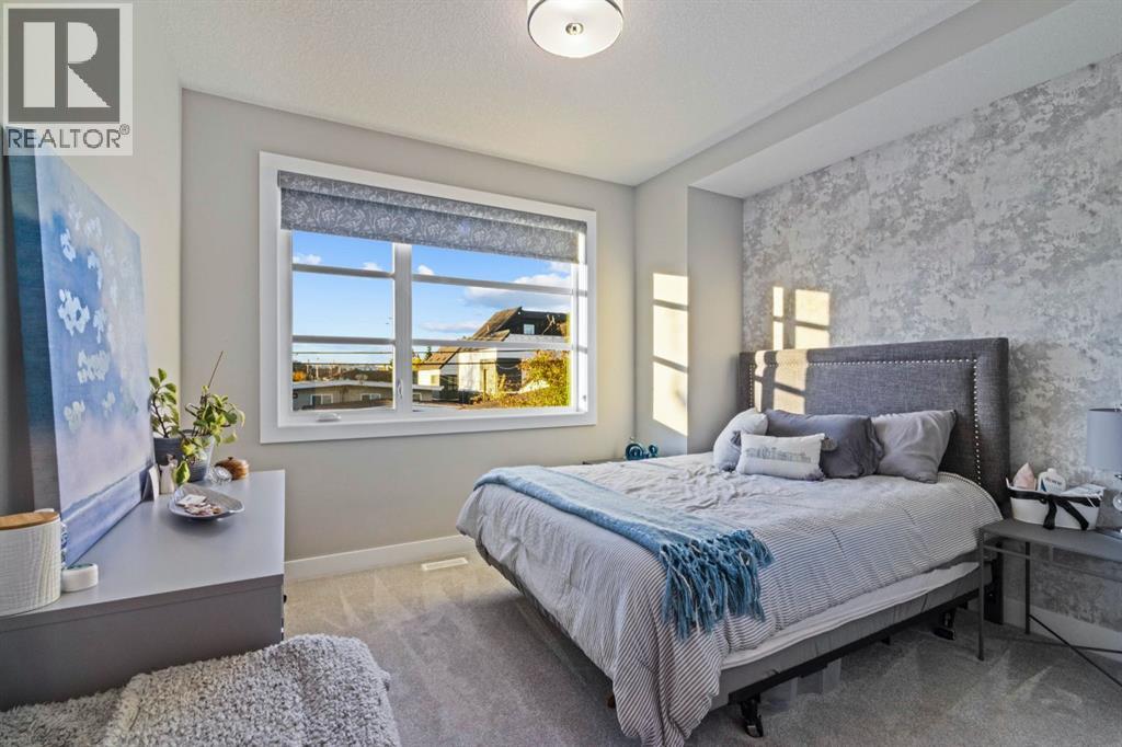 Single Family House for Sale in   Avenue NW Capitol Hill Calgary 