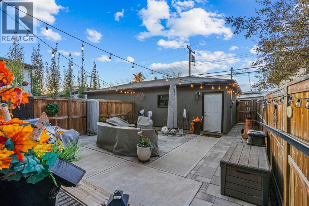 Single Family House for Sale in   Avenue NW Capitol Hill Calgary 