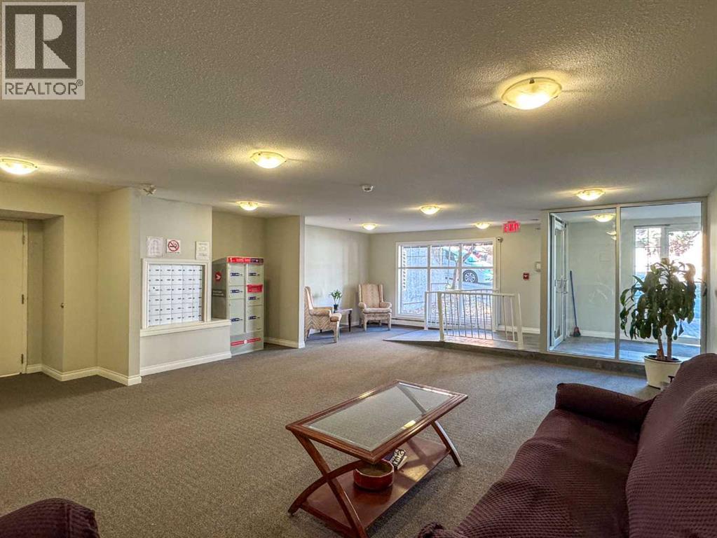 Single Family House for Sale in    Avenue NE Crescent Heights Calgary 