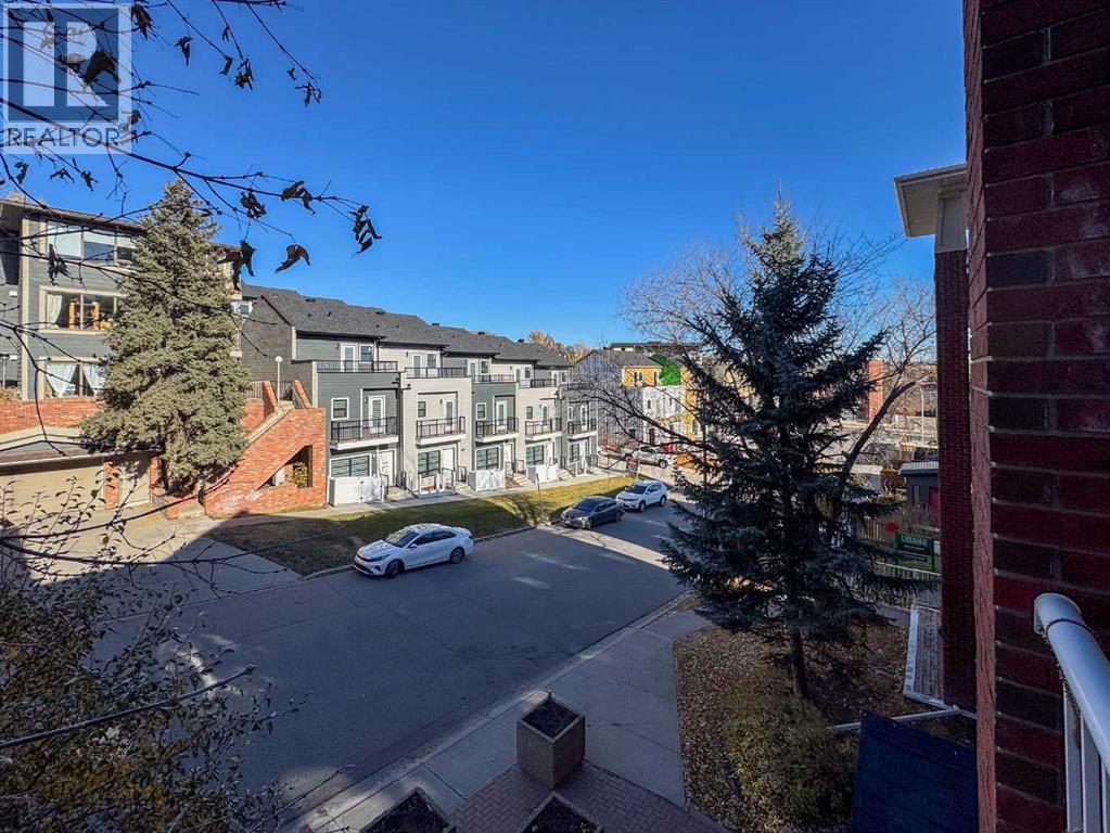 Single Family House for Sale in    Avenue NE Crescent Heights Calgary 