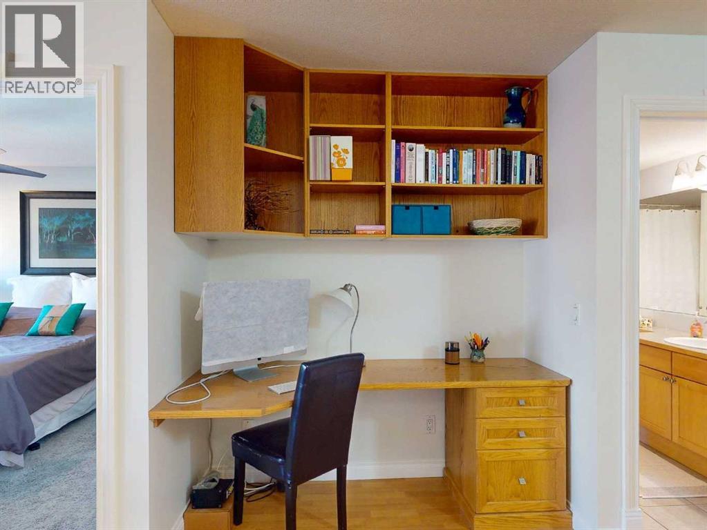 Single Family House for Sale in    Avenue NE Crescent Heights Calgary 