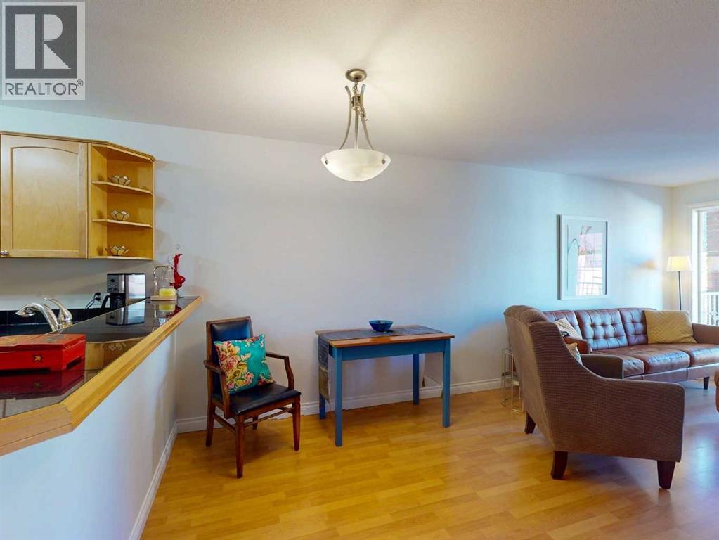 Single Family House for Sale in    Avenue NE Crescent Heights Calgary 