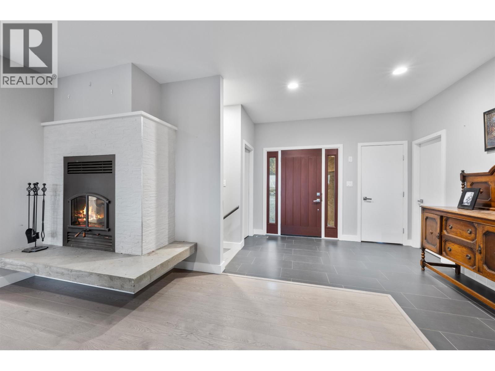 4867 TATTERSFIELD PLACE - Photo 5 of 26, 108 Mile Ranch, British Columbia