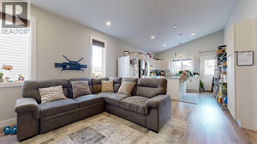 Multi-family House Bi-level for Sale in   Avenue Westgate Grande Prairie 