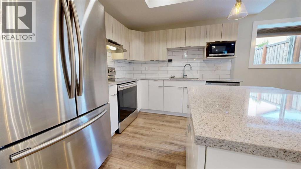 Multi-family House Bi-level for Sale in   Avenue Westgate Grande Prairie 