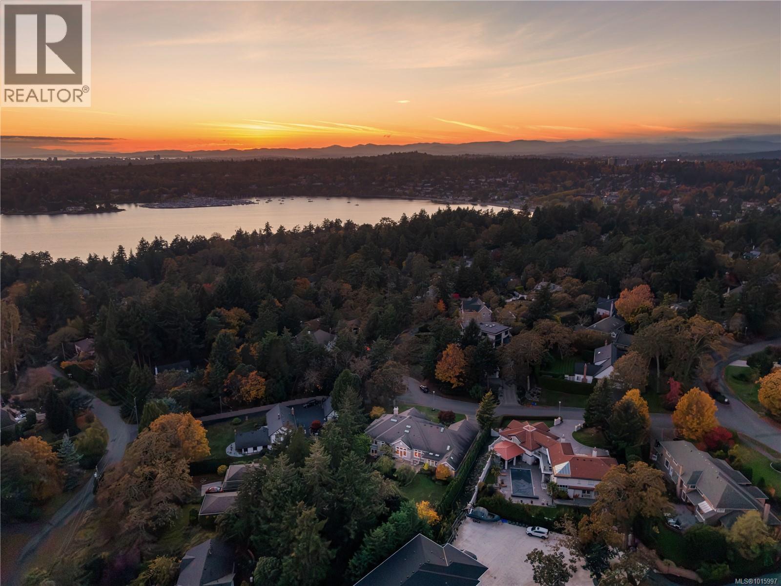 3721 Arbutus Ridge, Saanich