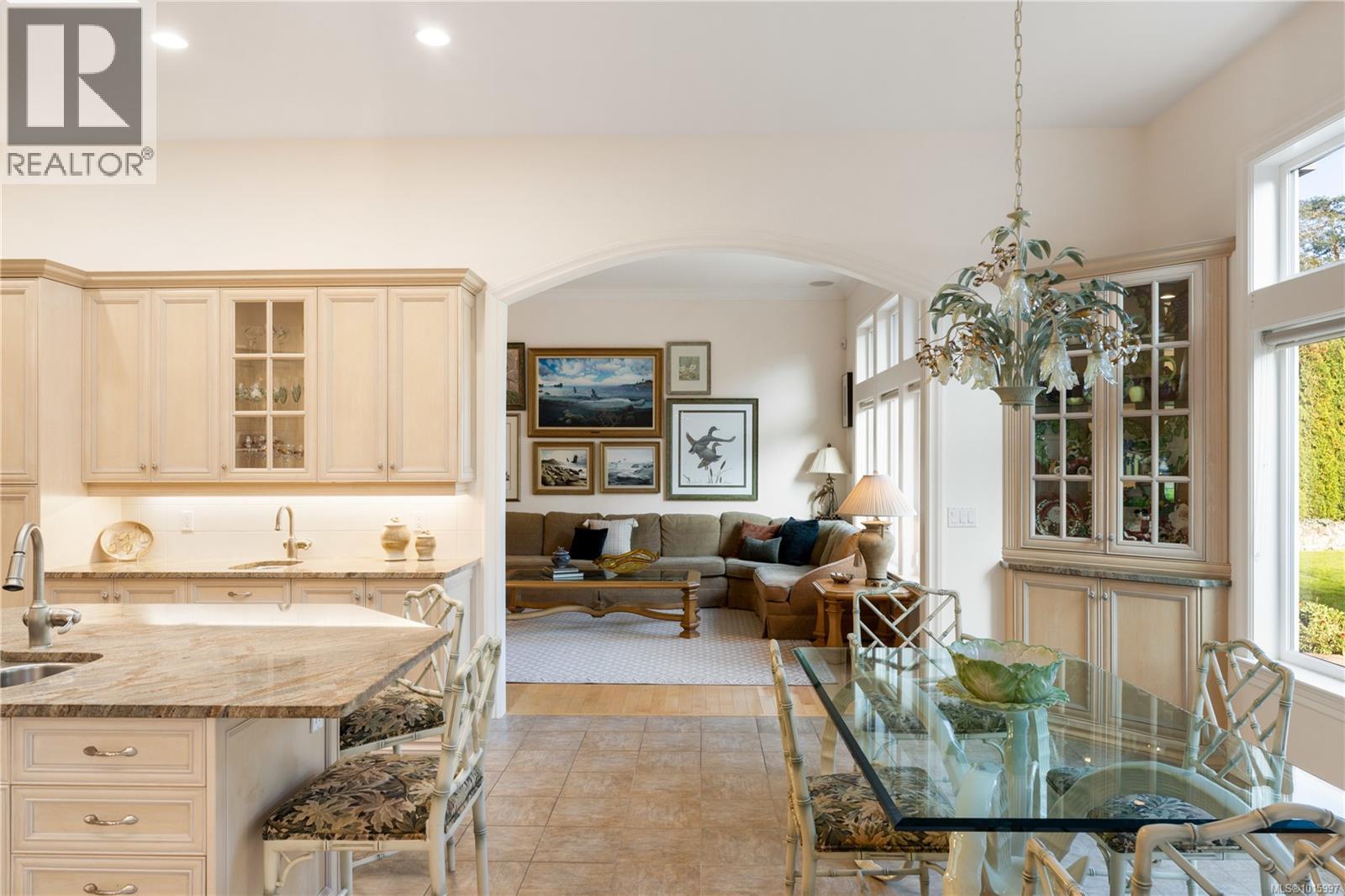 3721 Arbutus Ridge, Saanich