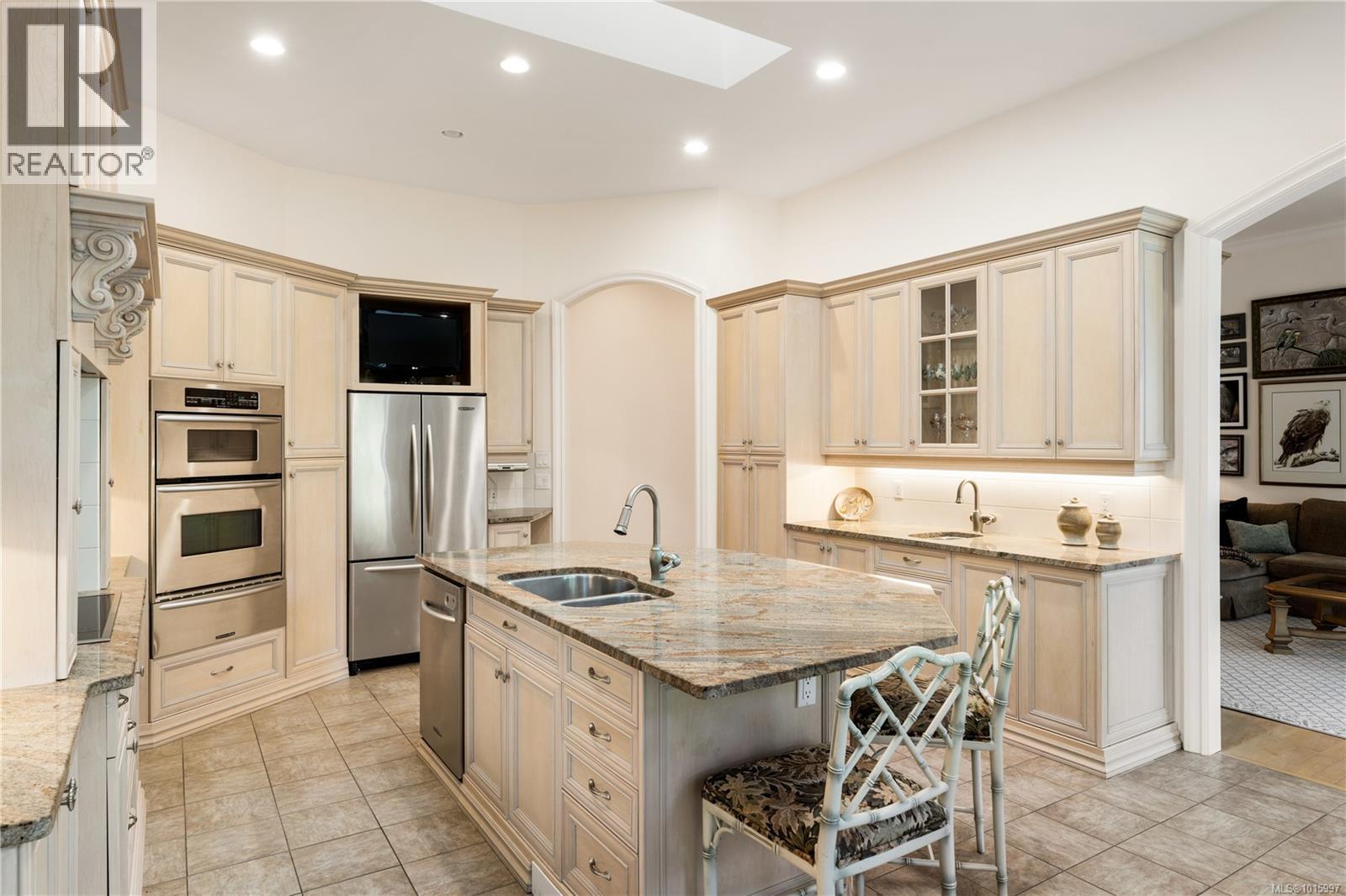 3721 Arbutus Ridge, Saanich