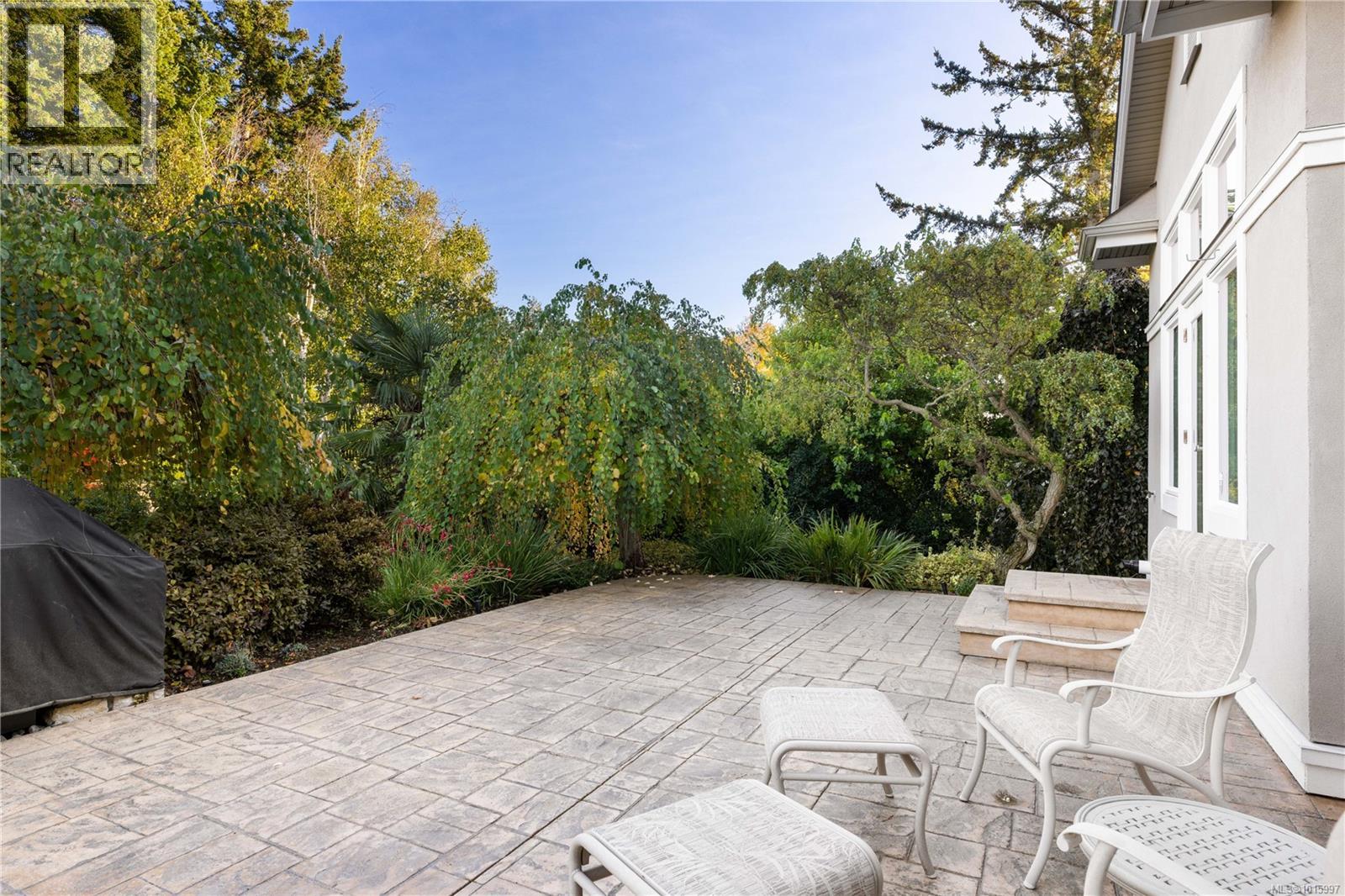 3721 Arbutus Ridge, Saanich