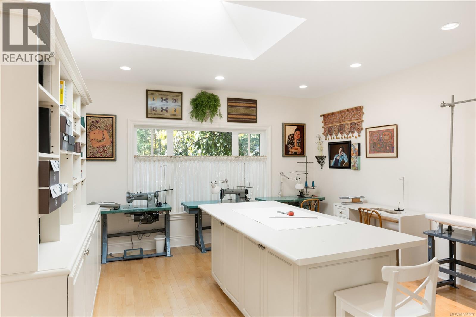 3721 Arbutus Ridge, Saanich