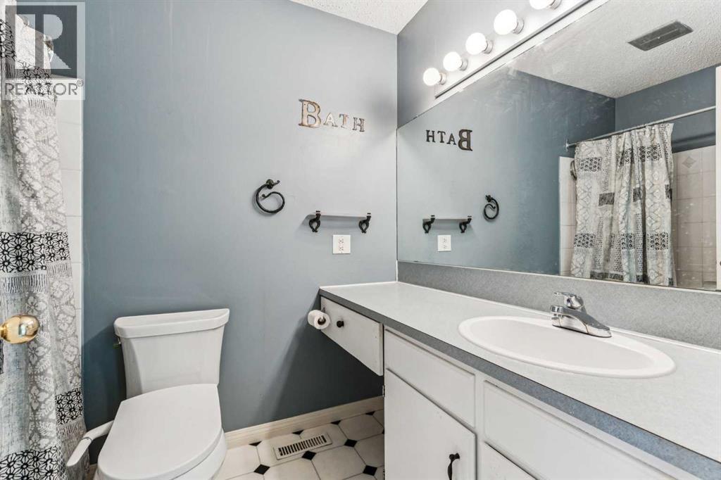 Single Family House for Sale in   Street NW Montgomery Calgary 