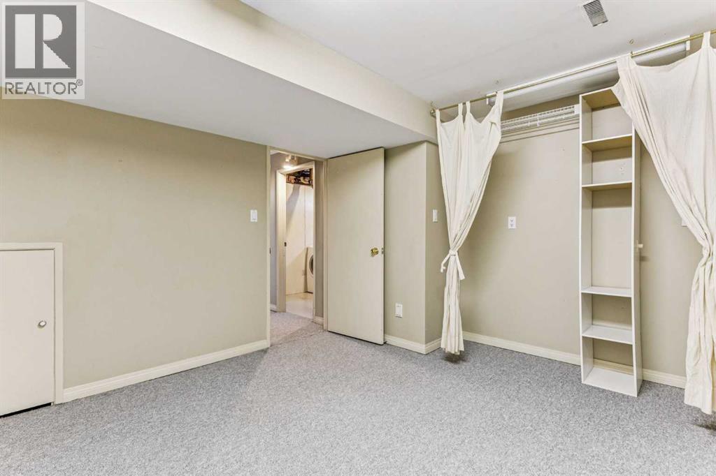 Single Family House for Sale in   Street NW Montgomery Calgary 