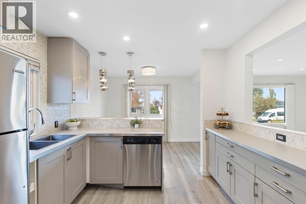 Single Family House Bungalow for Sale in  Thornbank Drive Thorncliffe Calgary 