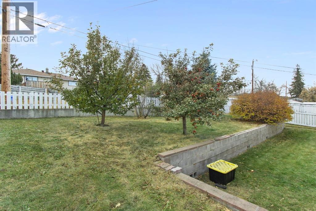 Single Family House Bungalow for Sale in  Thornbank Drive Thorncliffe Calgary 
