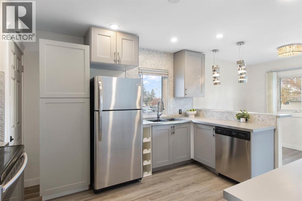 Single Family House Bungalow for Sale in  Thornbank Drive Thorncliffe Calgary 