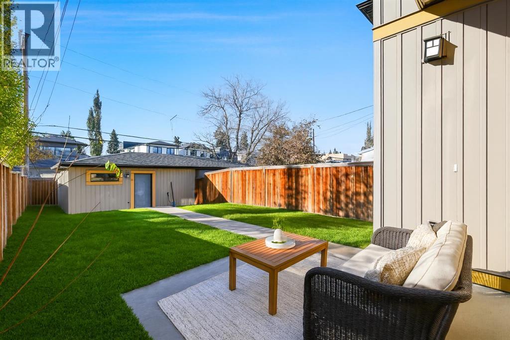 Single Family House for Sale in  a Street SW Richmond Calgary 