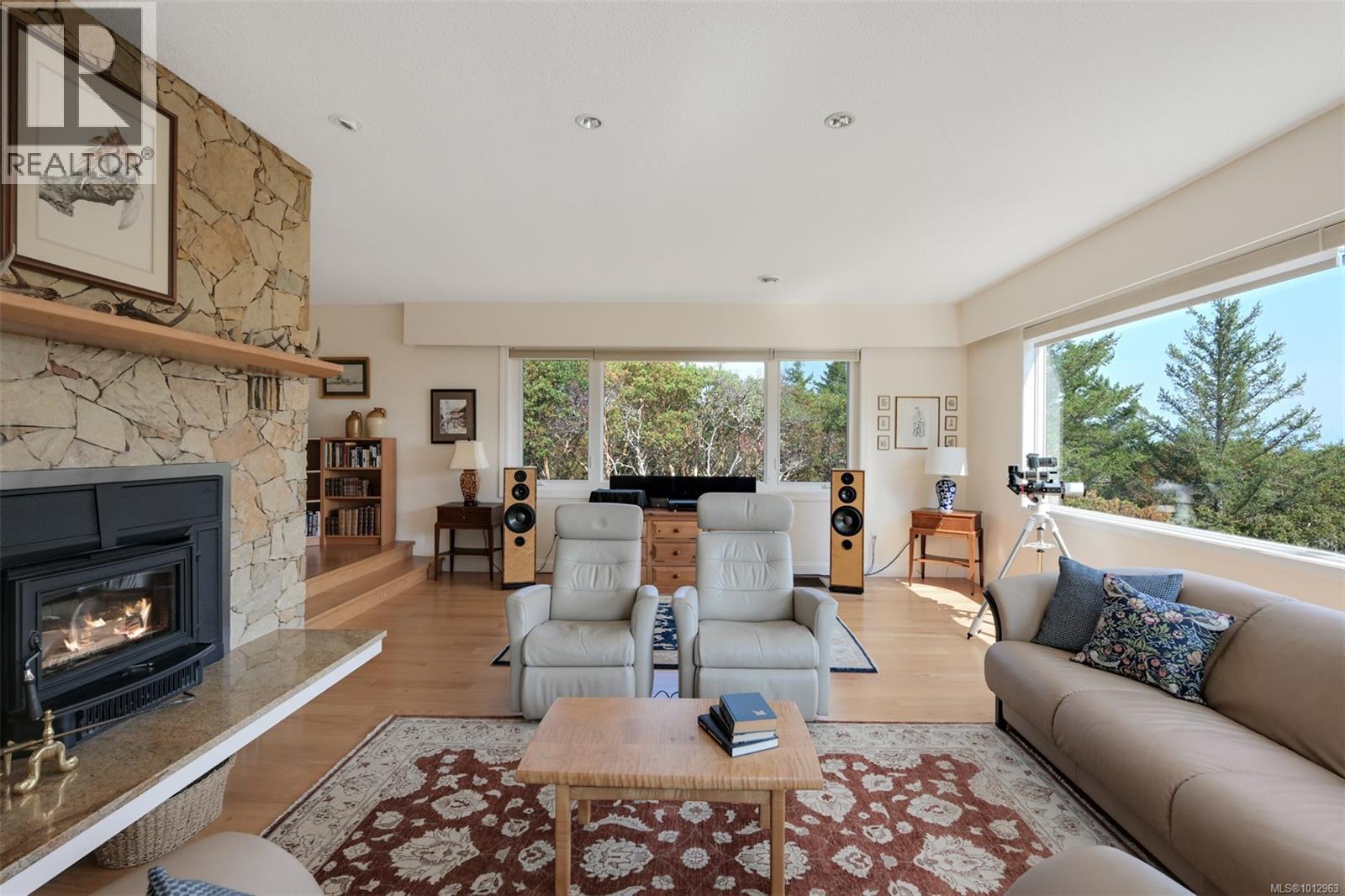  4801 Excelsior Road, Saanich